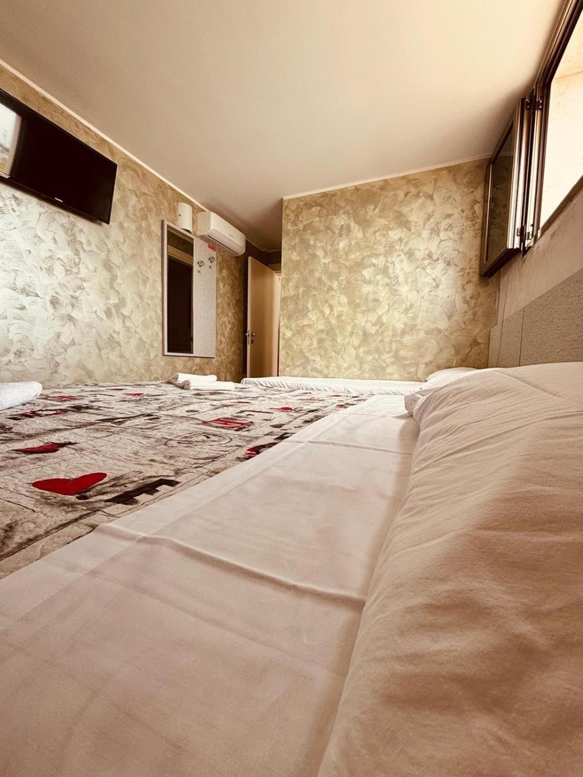 Affittacamere Monti Porto Cesareo Ngoại thất bức ảnh