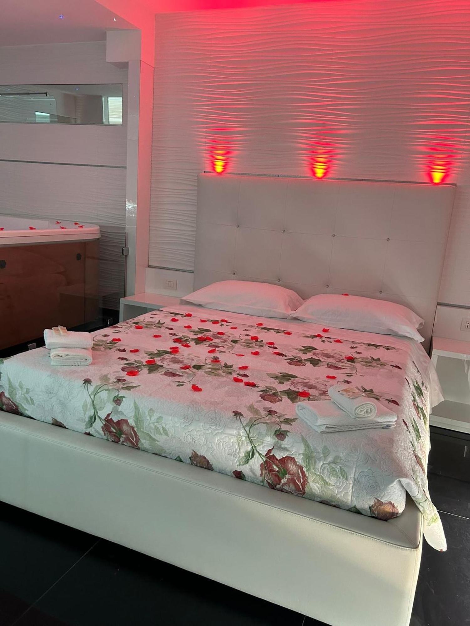 Affittacamere Monti Porto Cesareo Ngoại thất bức ảnh