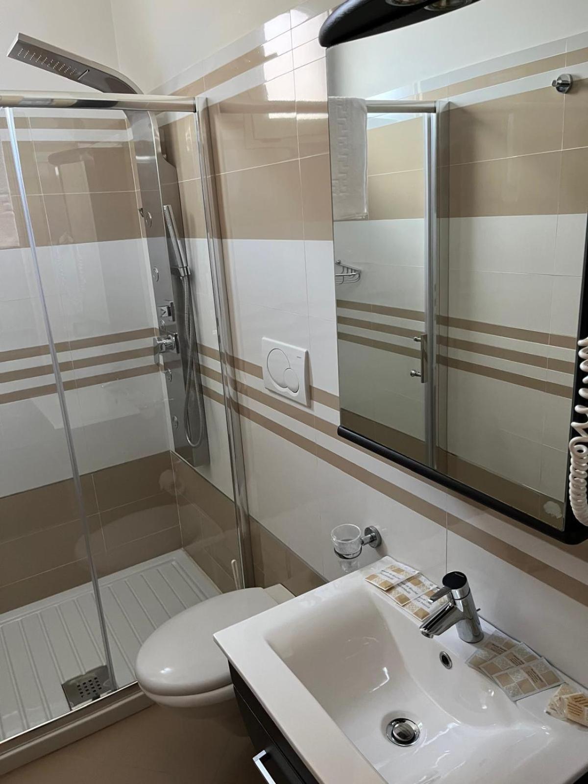 Affittacamere Monti Porto Cesareo Ngoại thất bức ảnh